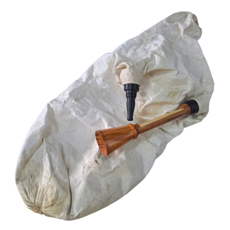 Cretan backpipe
