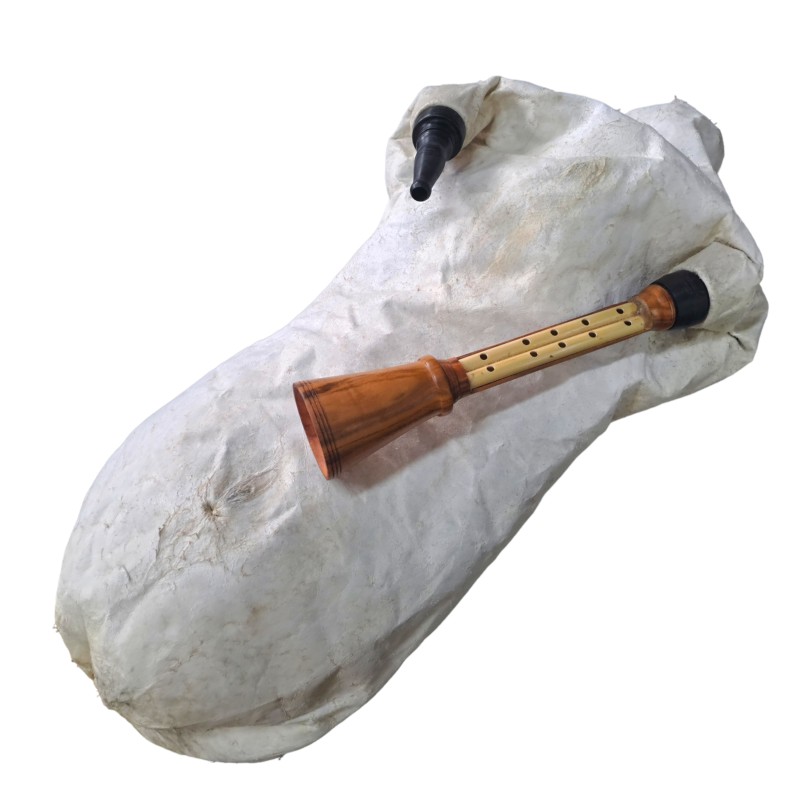 Cretan backpipe