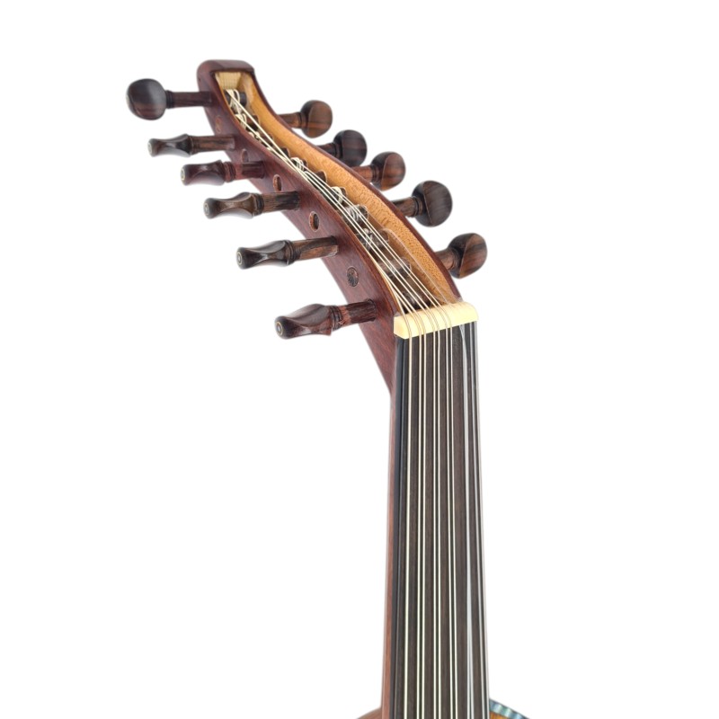 Ούτι Izmir Standard